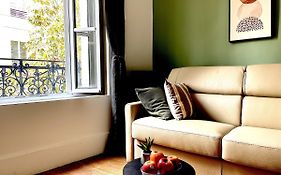 Charmant Studio Beaux Volumes #1